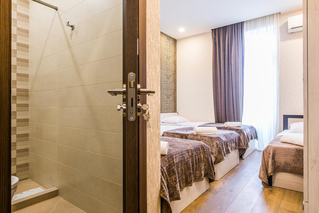 Sweet Home 6 VIP Rustaveli Avenue Tbilisi Buitenkant foto